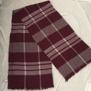 Long, soft scarf